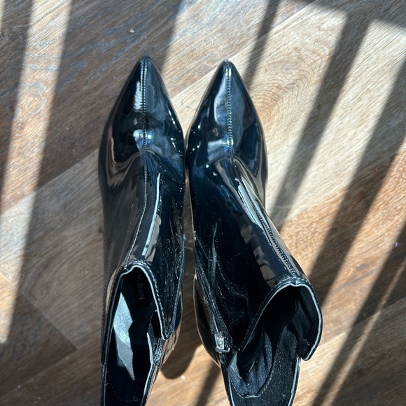 NWOT Nine west flared patent leather effect ankle booties - Picture 1 of 7